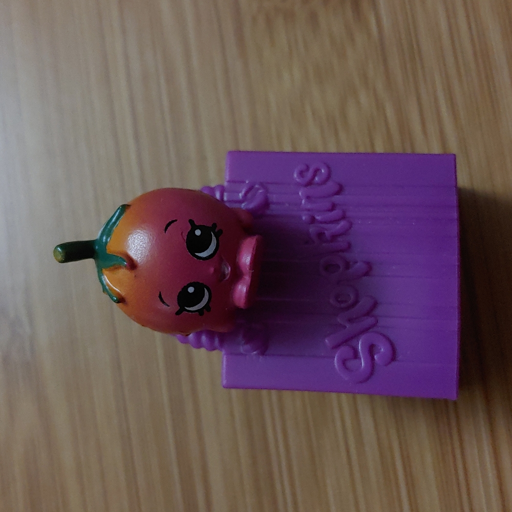 Rare! Shopkins S3 Toy Figure - Cherie Tomatoe